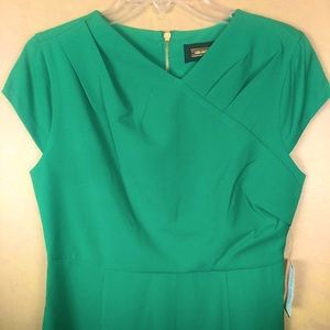Women’s dress, size 10, green, short sleeves,
